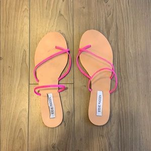 Steve madden like new sandals
